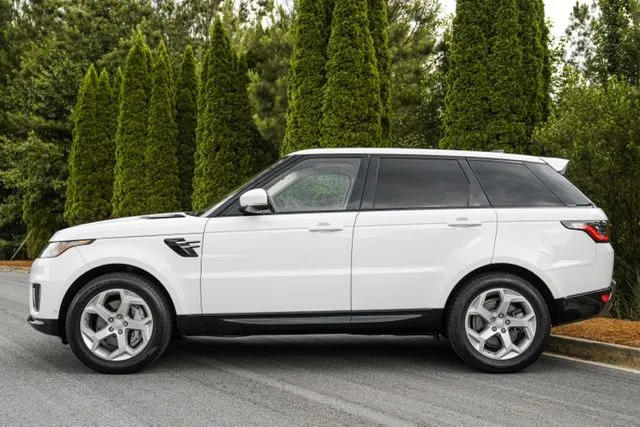 Land Rover Range Rover Sport photo 9