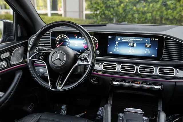 Mercedes-Benz GLS photo 27