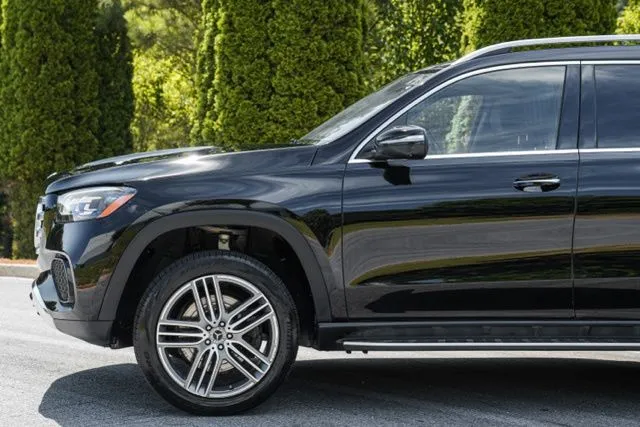 Mercedes-Benz GLS photo 10