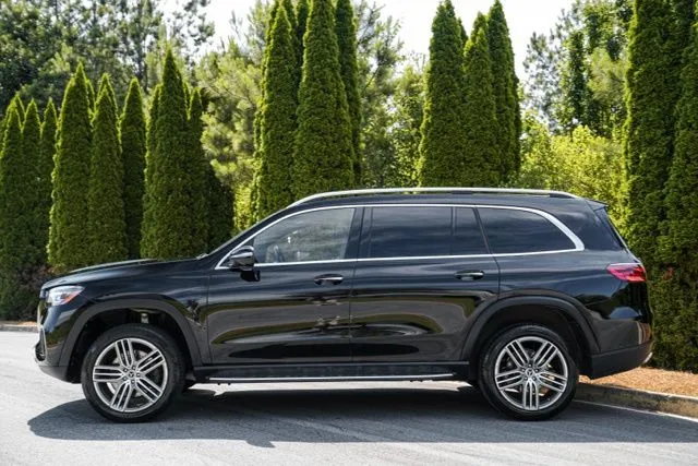 Mercedes-Benz GLS photo 9