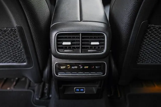 Mercedes-Benz GLS photo 47