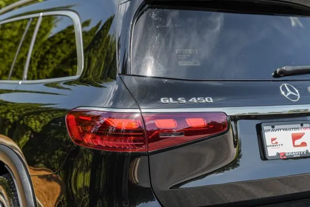 Mercedes-Benz GLS photo 15