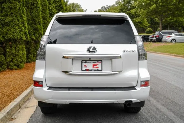 Lexus GX photo 18