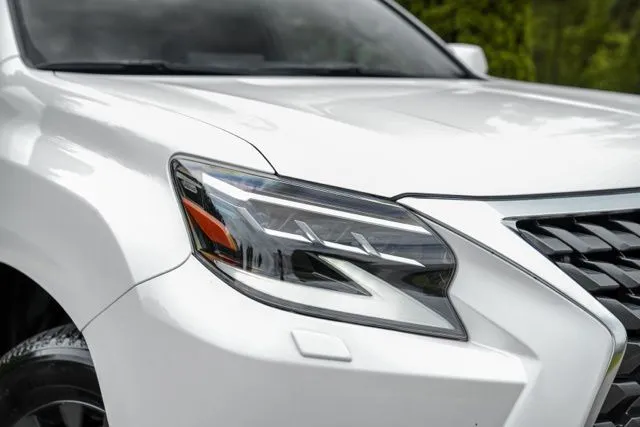 Lexus GX photo 8