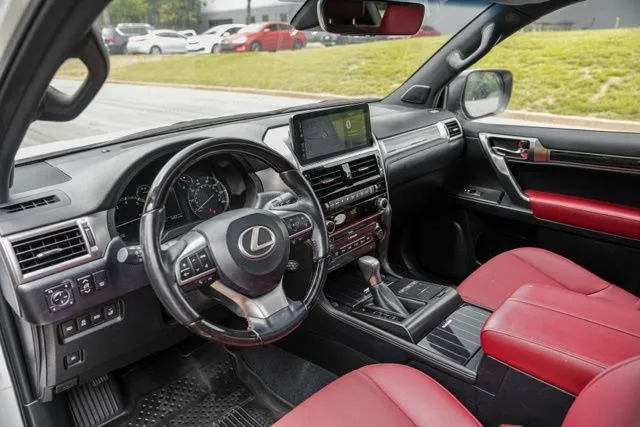 Lexus GX photo 24