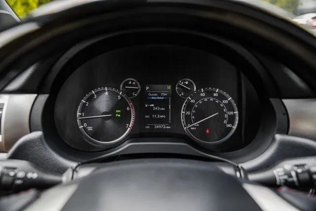 Lexus GX photo 33