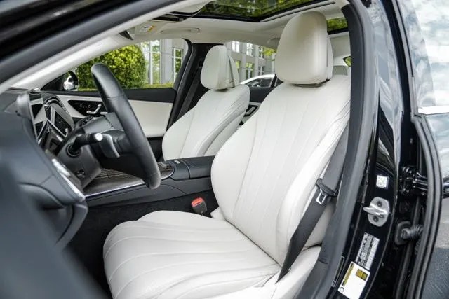 Mercedes-Benz E-Class photo 40