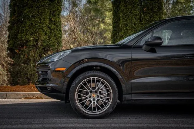 2022 Porsche Cayenne Platinum Edition - Photo 13
