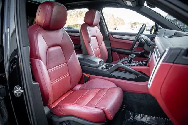 2022 Porsche Cayenne Platinum Edition - Photo 38