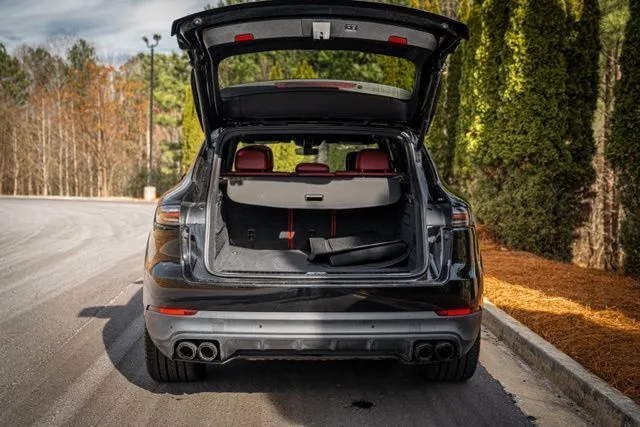 2022 Porsche Cayenne Platinum Edition - Photo 21