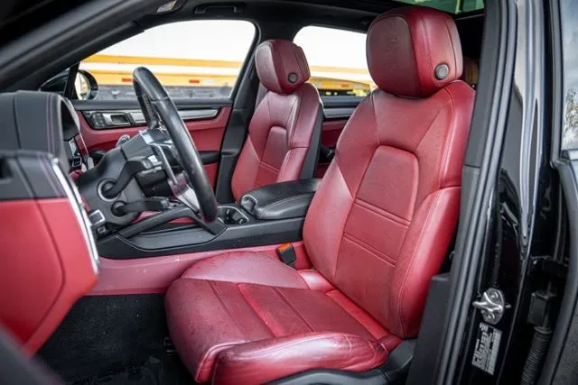 2022 Porsche Cayenne Platinum Edition - Photo 37