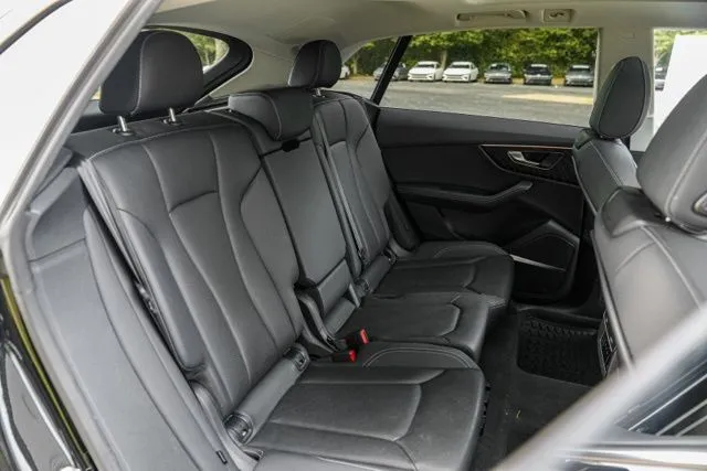 Audi Q8 photo 41