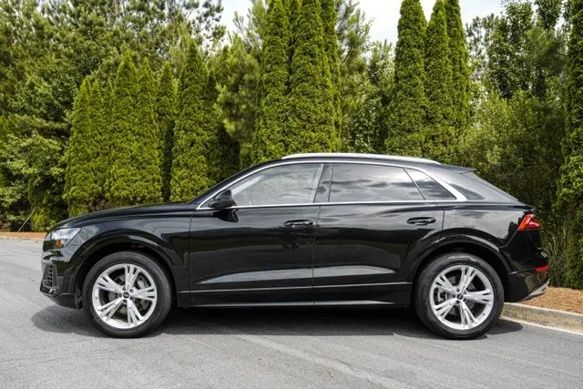 Audi Q8 photo 9