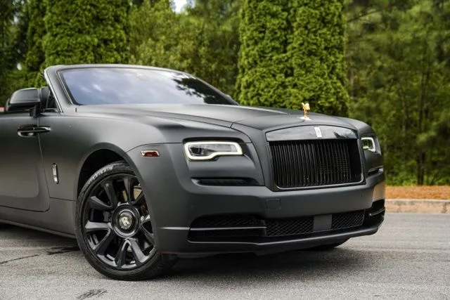 Rolls-Royce Dawn photo 7