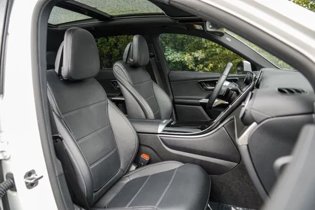 Mercedes-Benz GLC photo 36