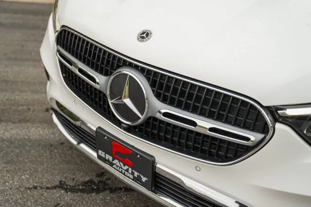 Mercedes-Benz GLC photo 18
