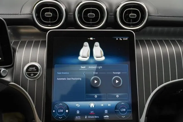 Mercedes-Benz GLC photo 33