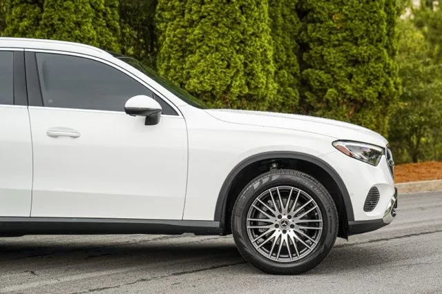 Mercedes-Benz GLC photo 14