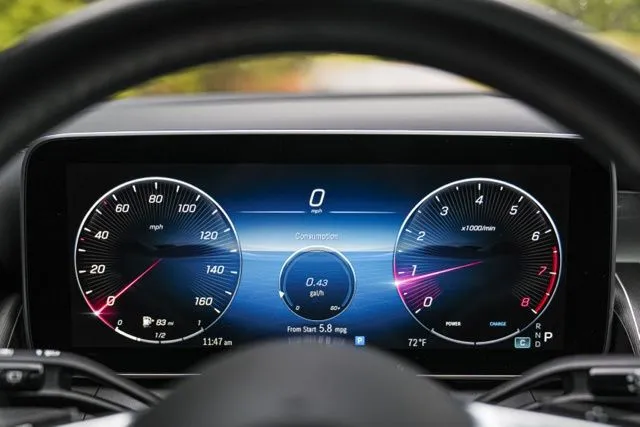 Mercedes-Benz GLC photo 31