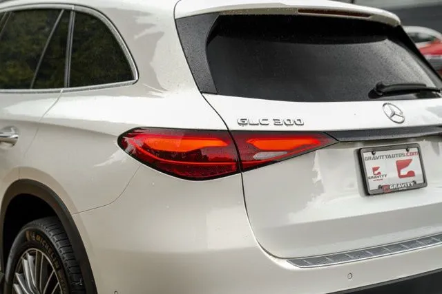 Mercedes-Benz GLC photo 15
