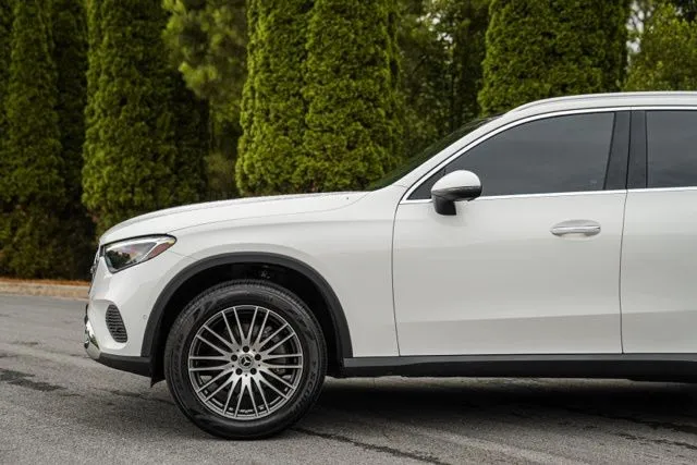 Mercedes-Benz GLC photo 10