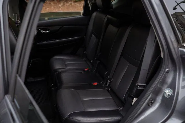 2020 Nissan Rogue SL - Photo 22