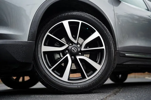 2020 Nissan Rogue SL - Photo 18
