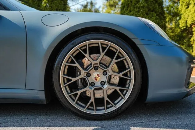 Porsche 911 photo 16