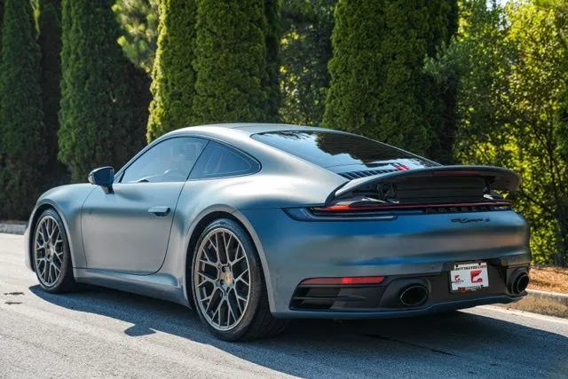 Porsche 911 photo 18