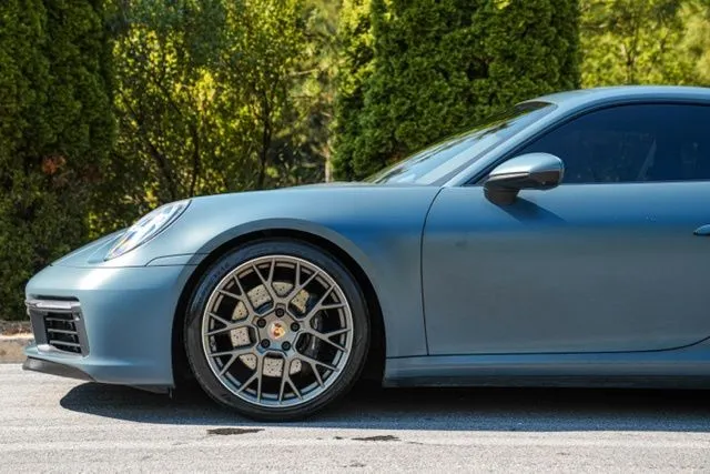 Porsche 911 photo 11