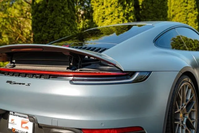Porsche 911 photo 23