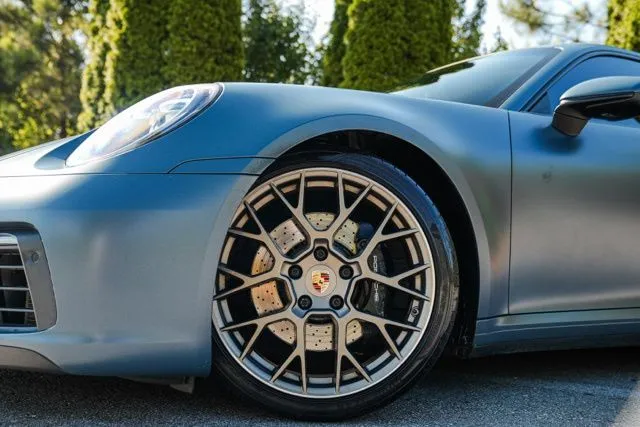 Porsche 911 photo 4