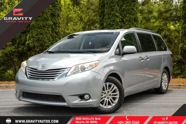 Silver 2015 Toyota Sienna XLE for sale in Duluth, GA