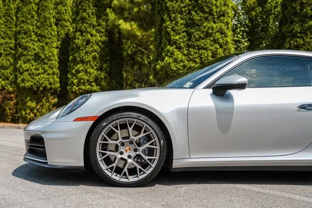 Porsche 911 photo 10