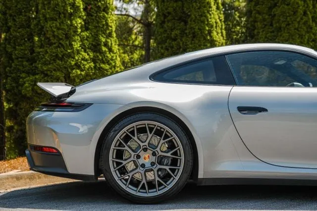 Porsche 911 photo 13