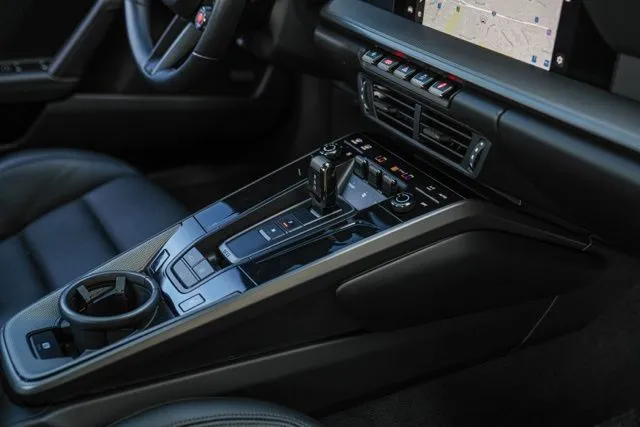 Porsche 911 photo 34