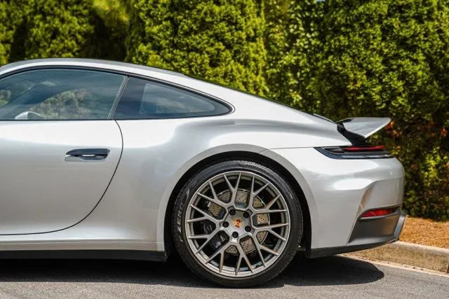 Porsche 911 photo 11