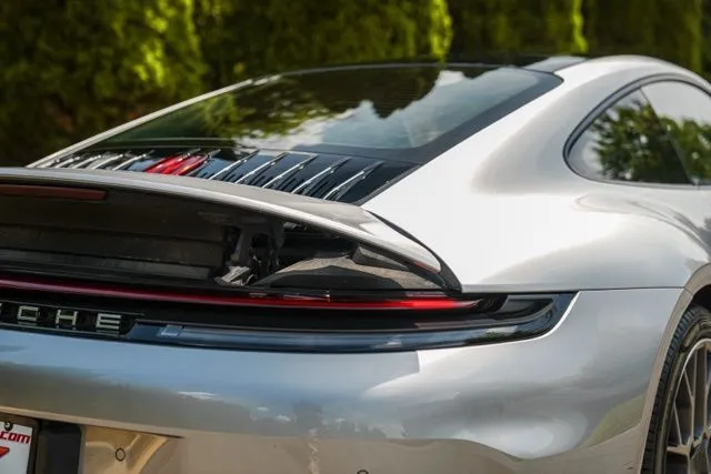 Porsche 911 photo 16