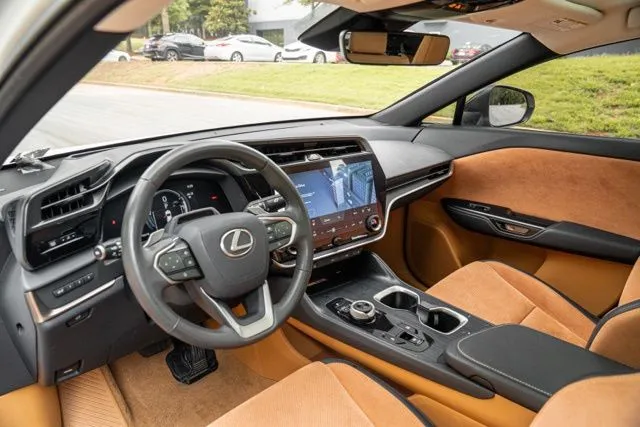 Lexus RZ photo 24