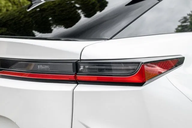 Lexus RZ photo 16