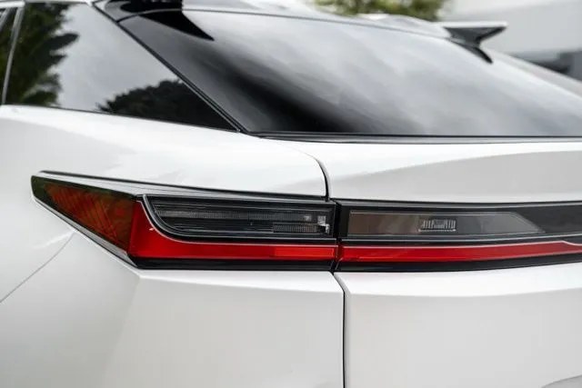 Lexus RZ photo 15