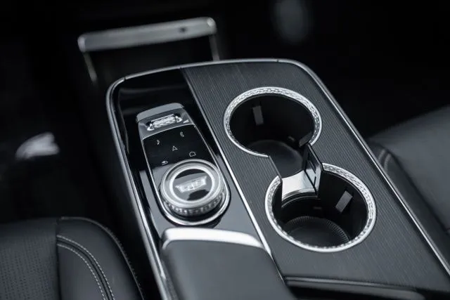 Cadillac LYRIQ photo 41