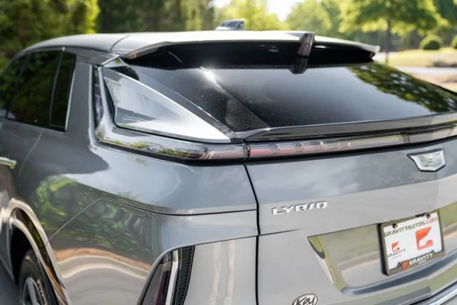 Cadillac LYRIQ photo 15