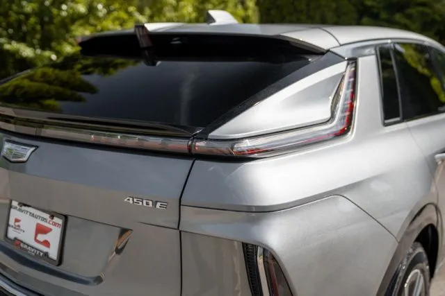 Cadillac LYRIQ photo 16