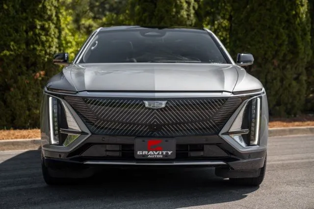 Cadillac LYRIQ photo 18