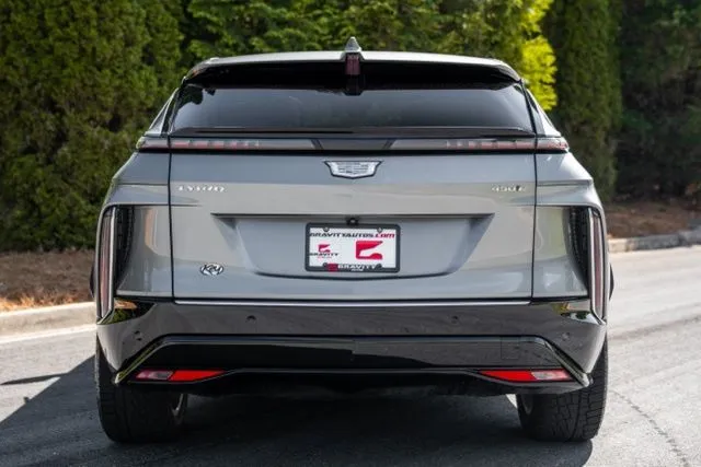 Cadillac LYRIQ photo 19