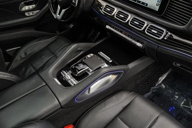 Mercedes-Benz GLS photo 43