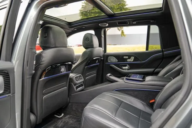 Mercedes-Benz GLS photo 47