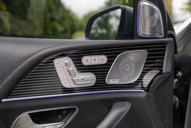 Mercedes-Benz GLS photo 64