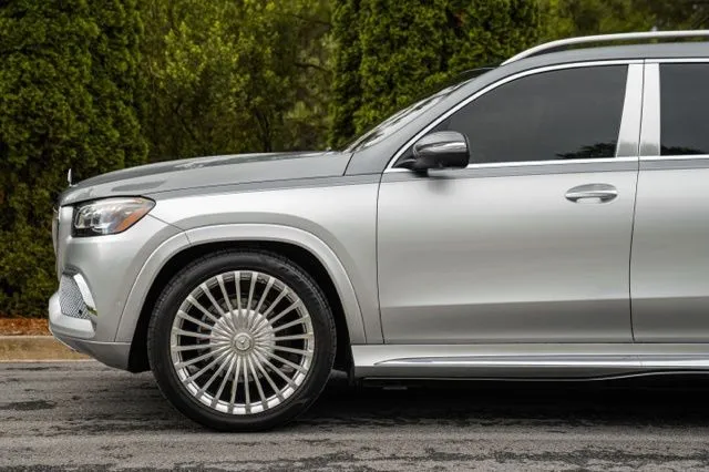 Mercedes-Benz GLS photo 10